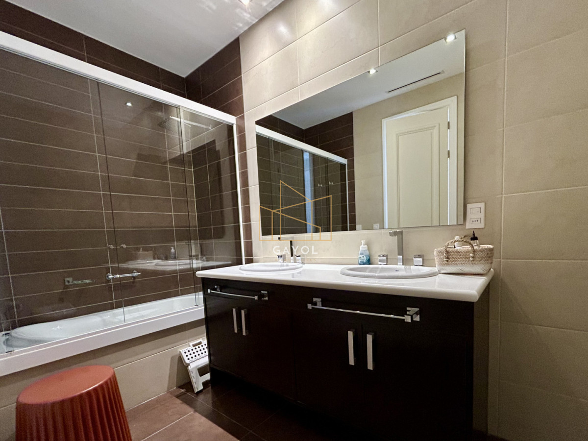 Apartamento ID.1218 - PENTHOUSE en venta frente al mar 