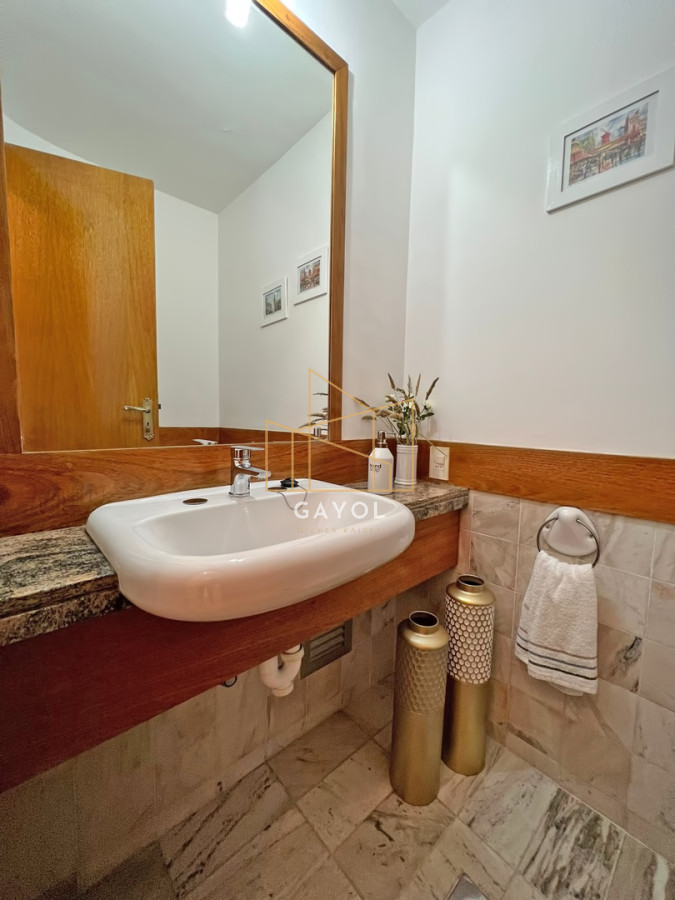 Apartamento ID.330 - Apartamento en venta en Brava Punta del Este, 2 dormitorios, 3 baños