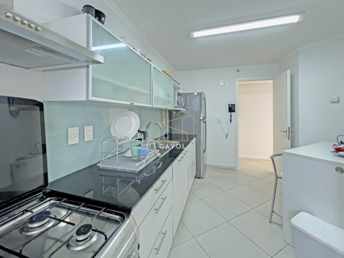 Apartamento ID.71 - Piso alto con terraza y linda vista. 3 dorm.- Amenities