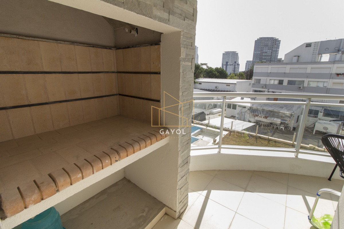 Apartamento ID.1166 - Alquiler invernal Edificio nuevo - Dpto.2 dorm 2 baños Terraza con parrillero