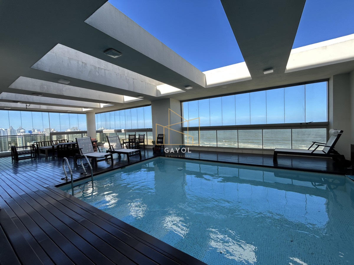 Apartamento ID.1218 - PENTHOUSE en venta frente al mar 