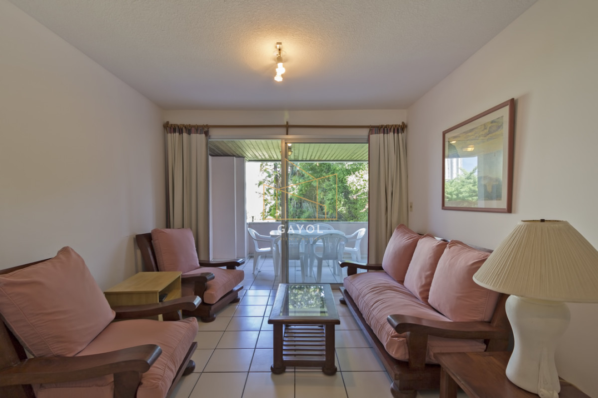 Apartamento ID.625 - Apartamento en venta en Mansa Punta del Este, 3 dormitorios, 2 baños