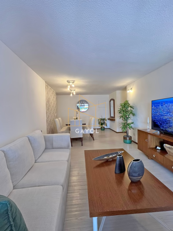 Apartamento ID.330 - Apartamento en venta en Brava Punta del Este, 2 dormitorios, 3 baños