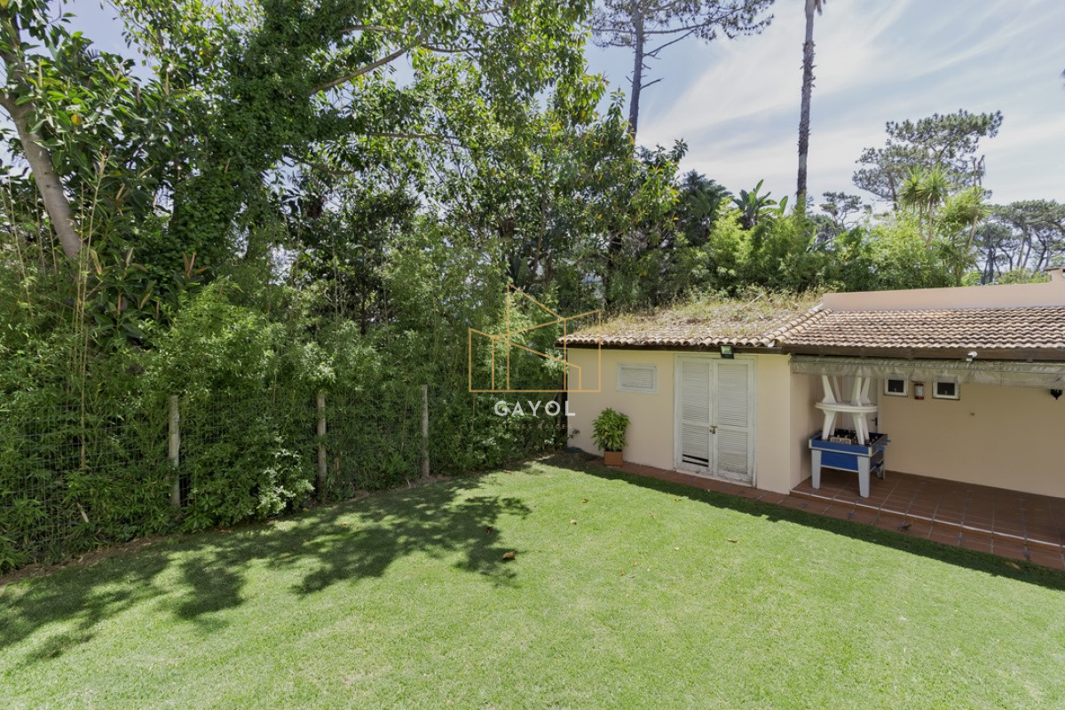 Apartamento ID.625 - Apartamento en venta en Mansa Punta del Este, 3 dormitorios, 2 baños