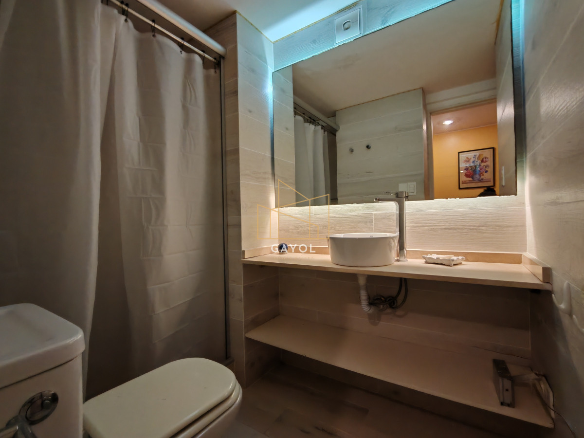 Apartamento ID.682 - Alquiler anual frente al mar de 3 dormitorios