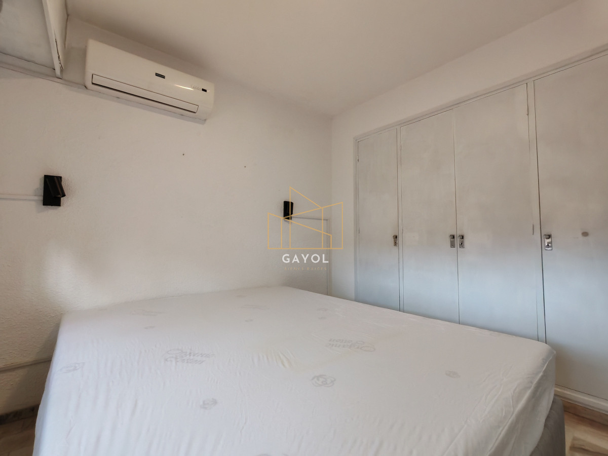 Apartamento ID.680 - Alquiler anual de 1 dormitorio con garaje
