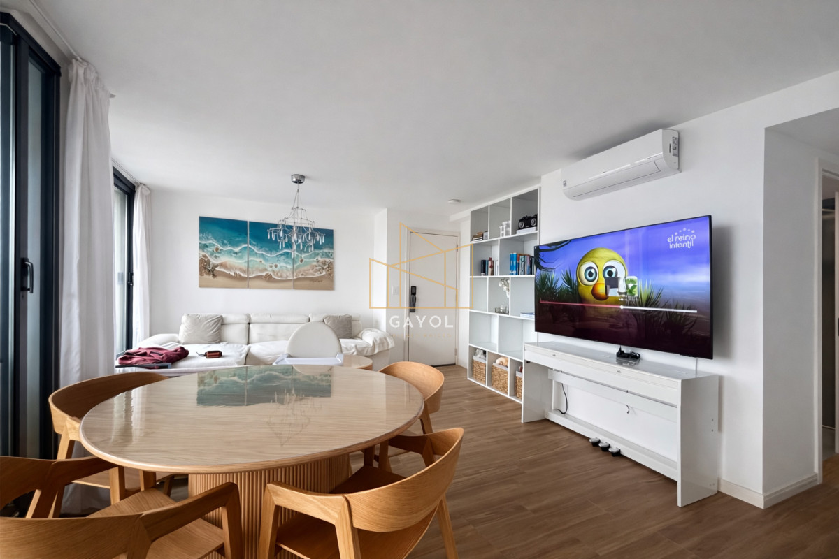Apartamento ID.1243 - En venta 2 dormitorios con vista al mar
