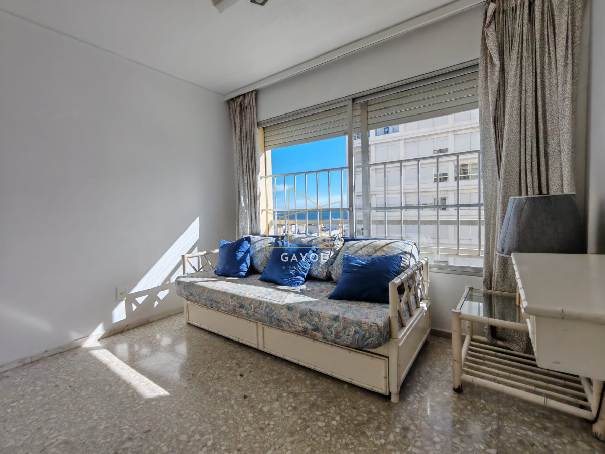 Apartamento ID.712 - Torre Libertador en venta reciclado de dos dormitorios 