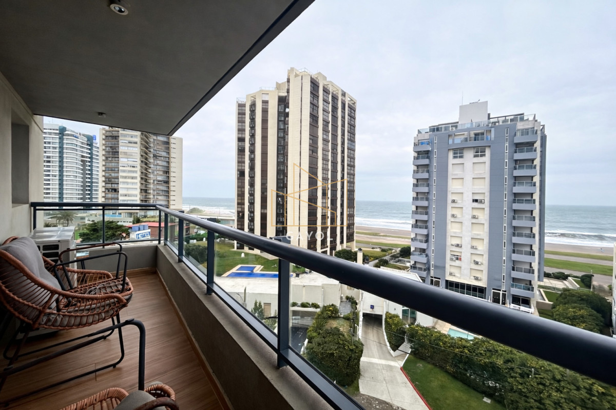 Apartamento ID.1243 - En venta 2 dormitorios con vista al mar