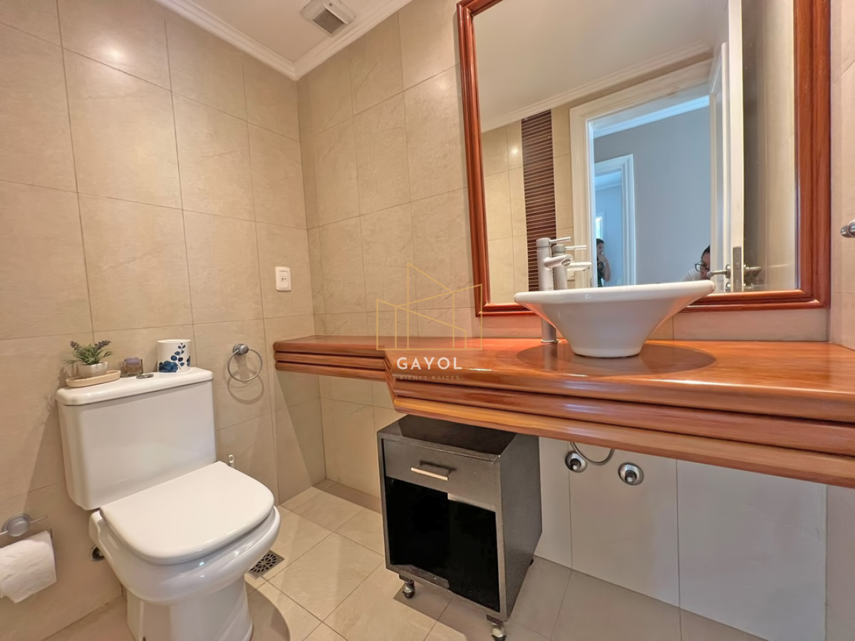 Apartamento ID.227 - Apartamento en venta y alquiler en Brava Punta del Este, 3 dormitorios, 2 baños