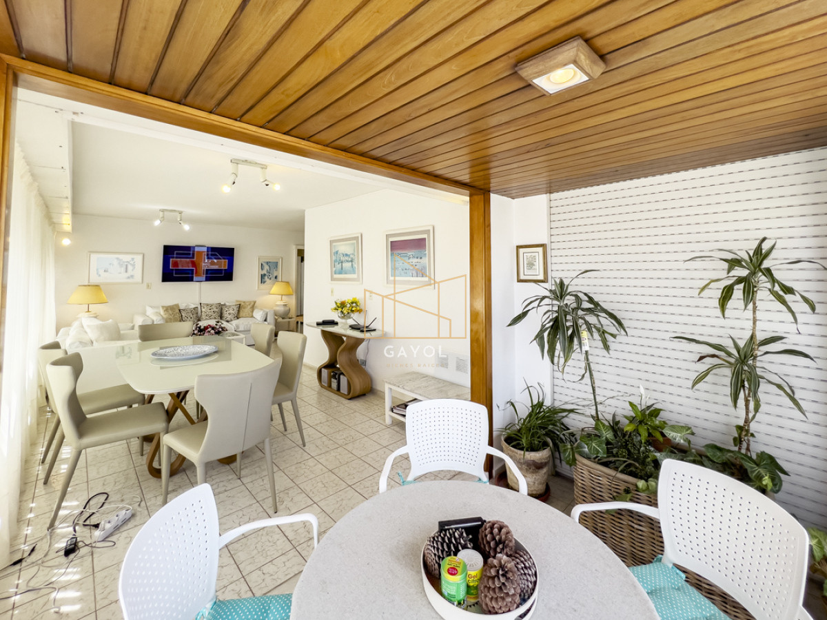 Apartamento ID.590 - Departamento con vista al puerto
