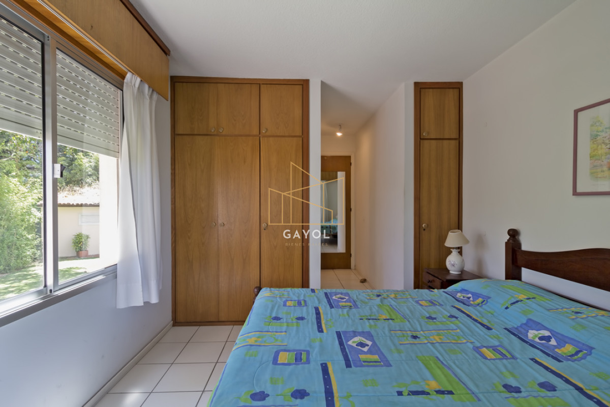 Apartamento ID.625 - Apartamento en venta en Mansa Punta del Este, 3 dormitorios, 2 baños