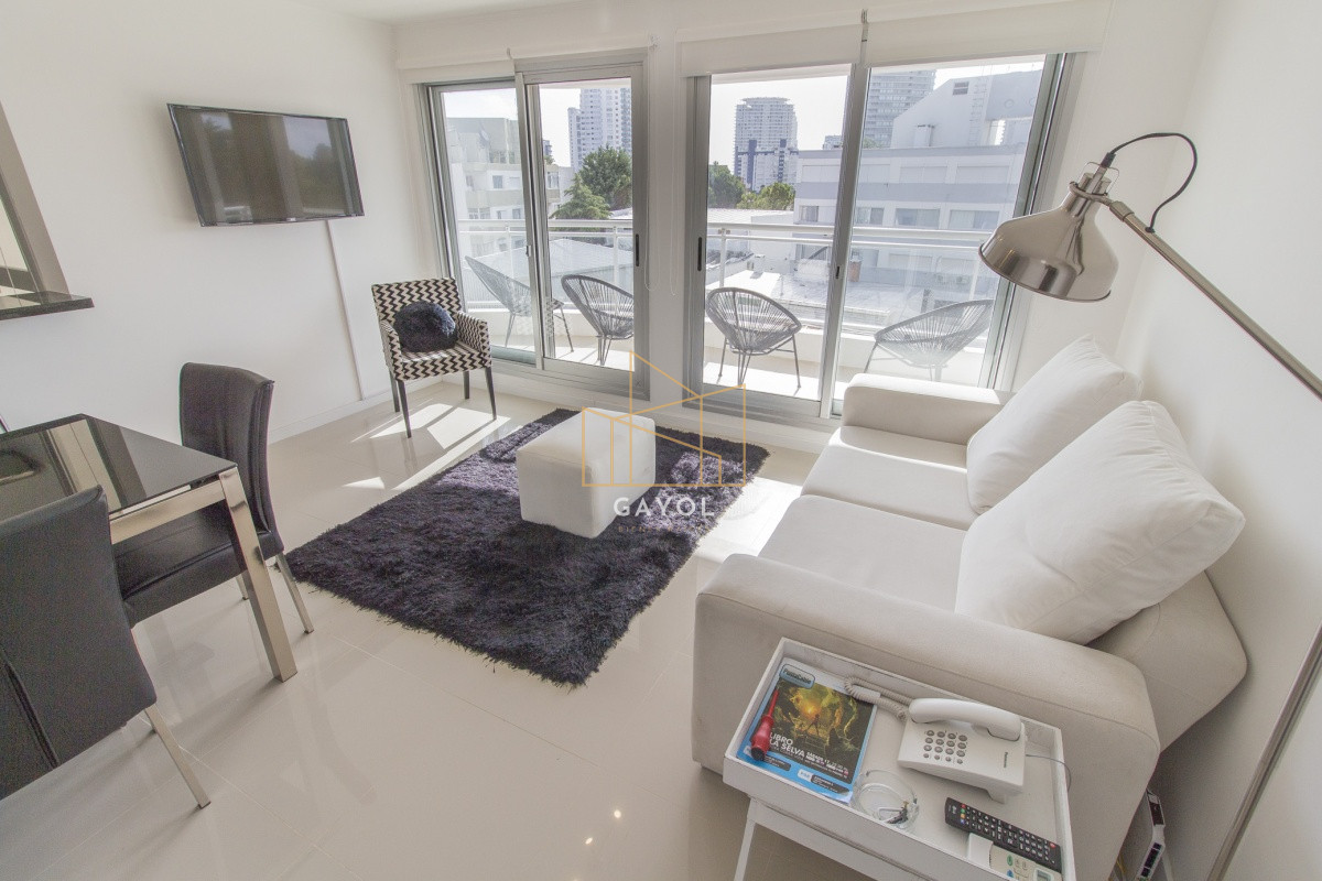 Apartamento ID.1166 - Alquiler invernal Edificio nuevo - Dpto.2 dorm 2 baños Terraza con parrillero