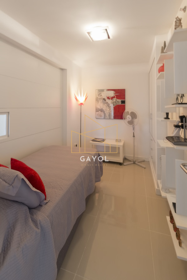 Apartamento ID.551 - Apartamento en Alquiler en Punta del Este 2 dormitorios y medio 