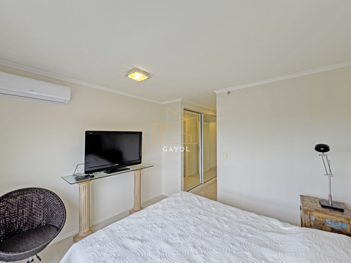 Apartamento ID.71 - Piso alto con terraza y linda vista. 3 dorm.- Amenities
