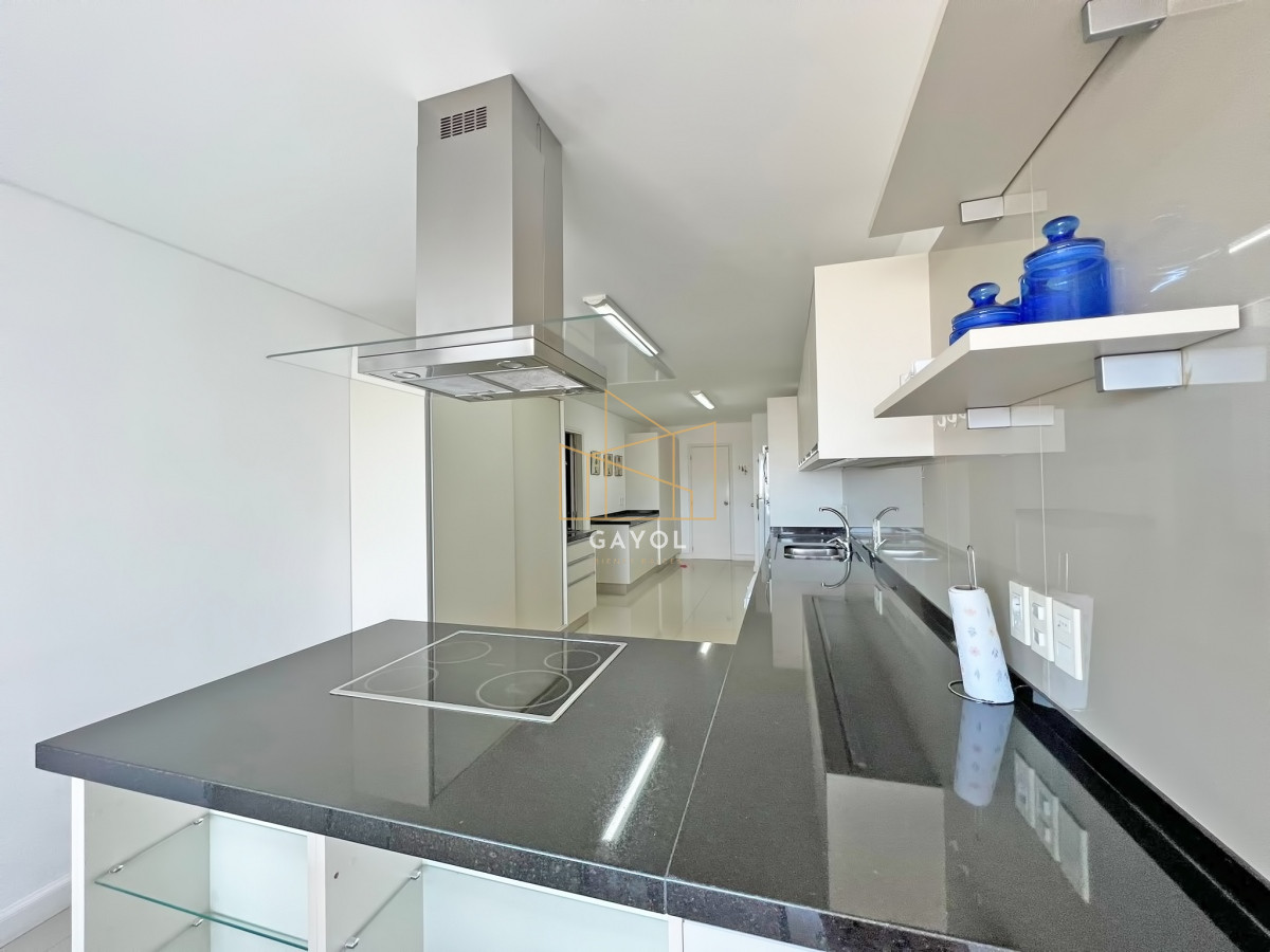 Apartamento ID.1286 - Frente al mar, reciclado en torre de gran categoría en venta 