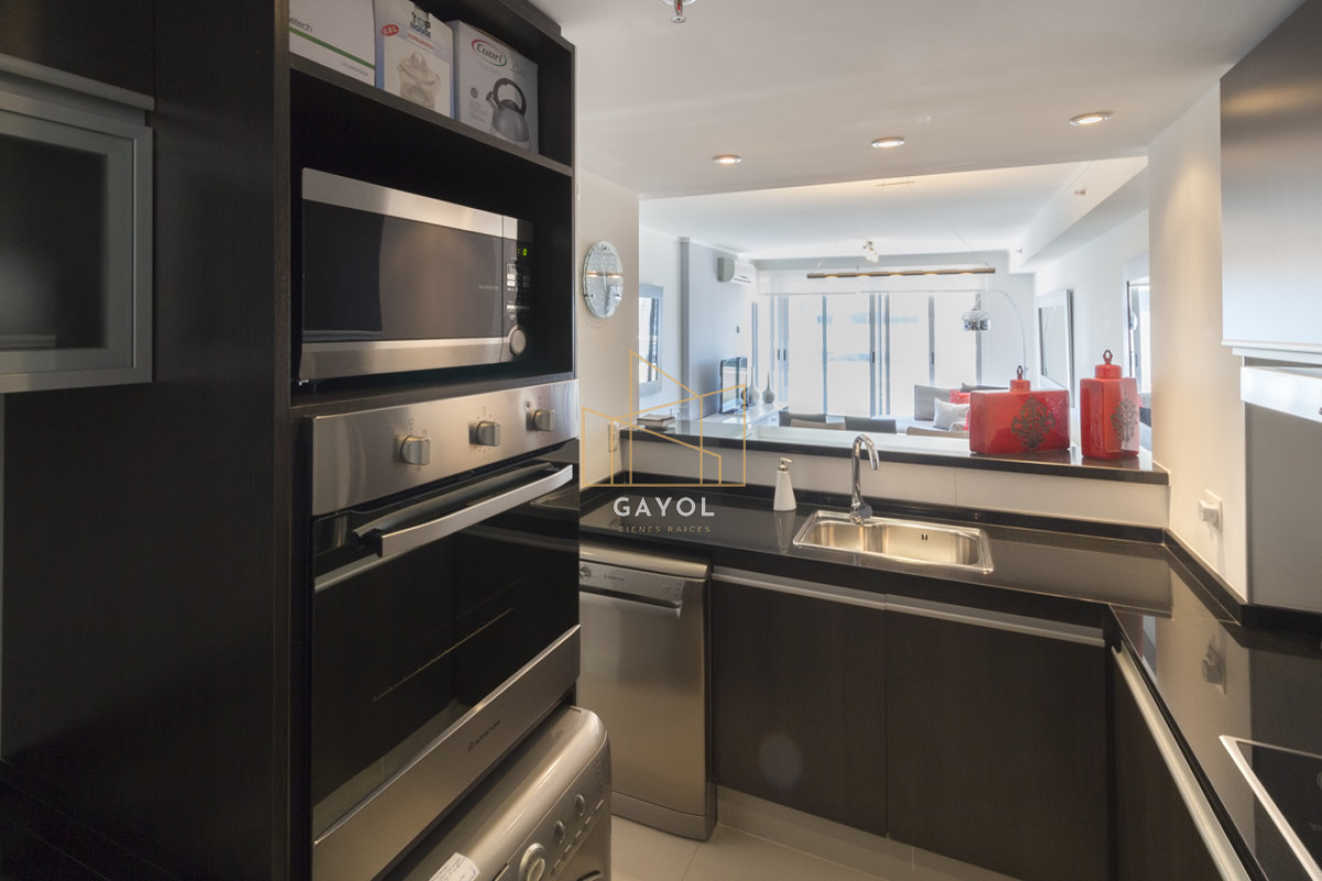 Apartamento ID.551 - Apartamento en Alquiler en Punta del Este 2 dormitorios y medio 