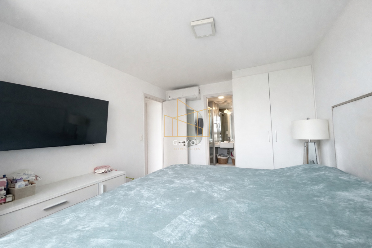 Apartamento ID.1243 - En venta 2 dormitorios con vista al mar