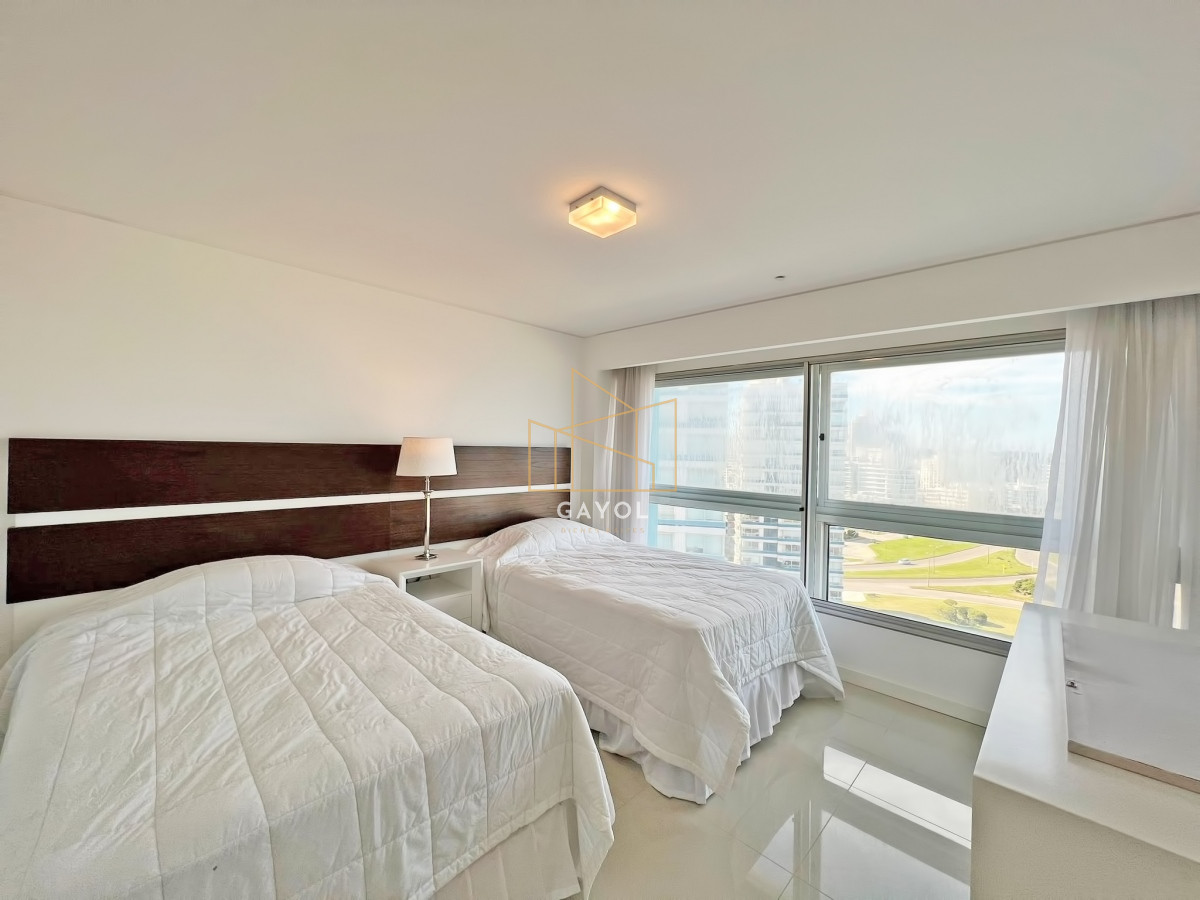 Apartamento ID.1286 - Frente al mar, reciclado en torre de gran categoría en venta 