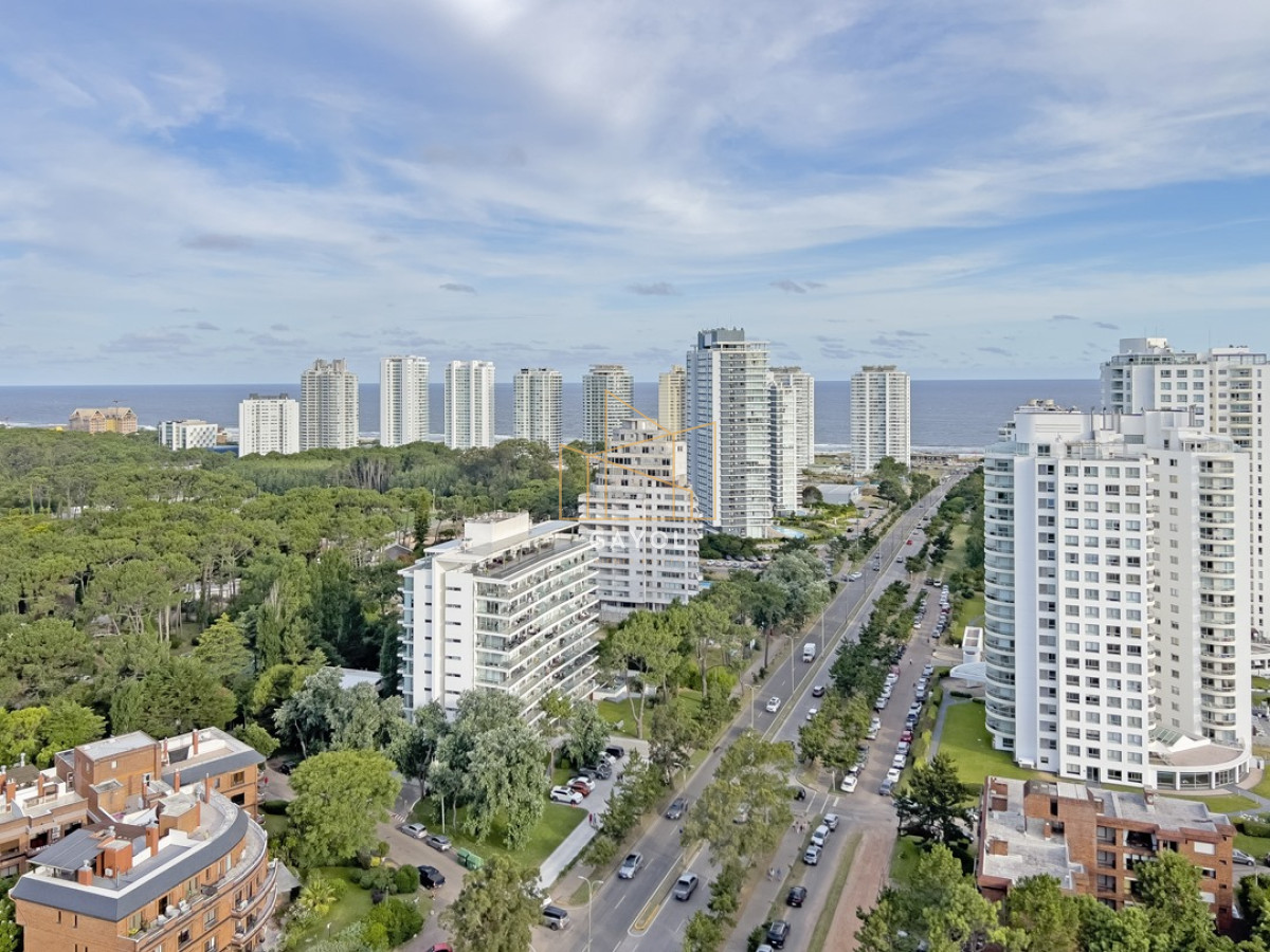 Apartamento ID.21 - Apartamento en alquiler en Edificio Gala Vista Av. Roosevelt Punta del Este, 1 dormitorio, 1 baños