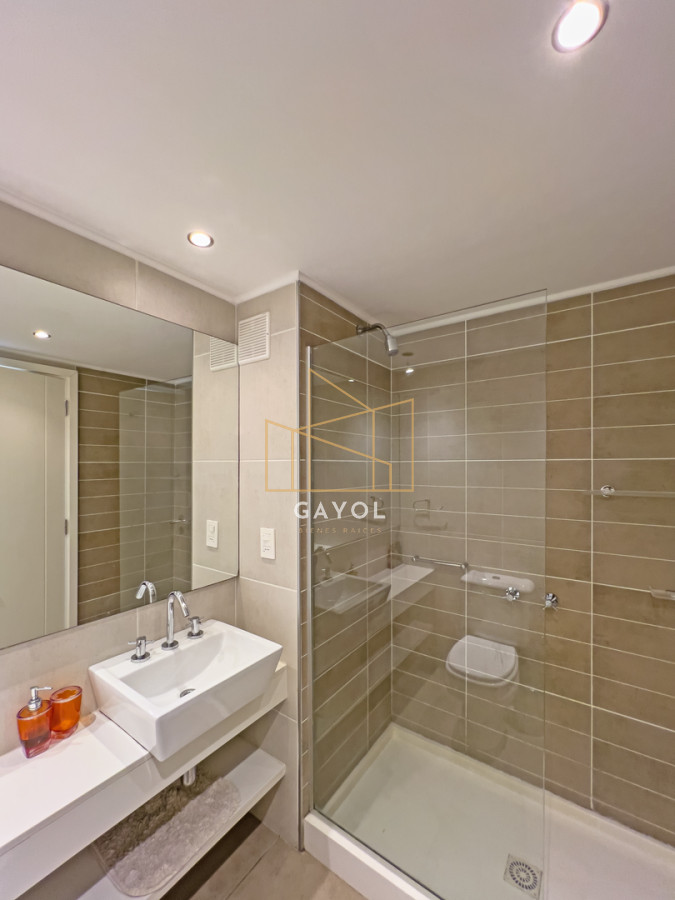 Apartamento ID.71 - Piso alto con terraza y linda vista. 3 dorm.- Amenities