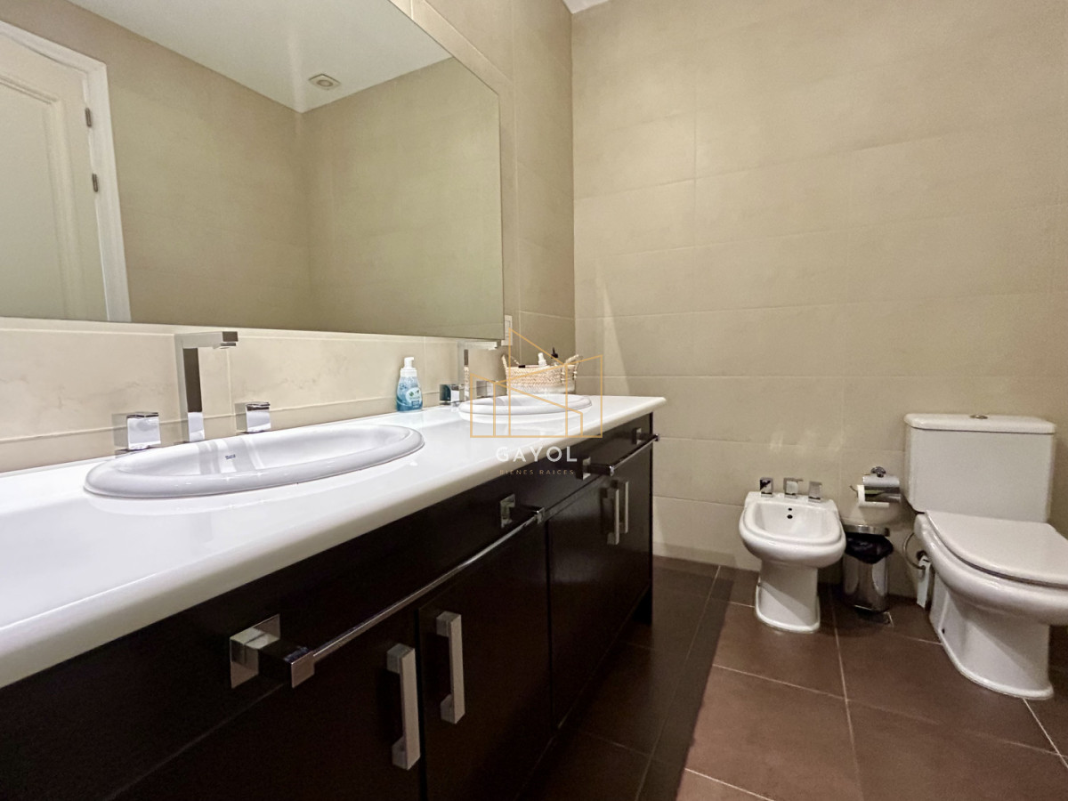 Apartamento ID.1218 - PENTHOUSE en venta frente al mar 