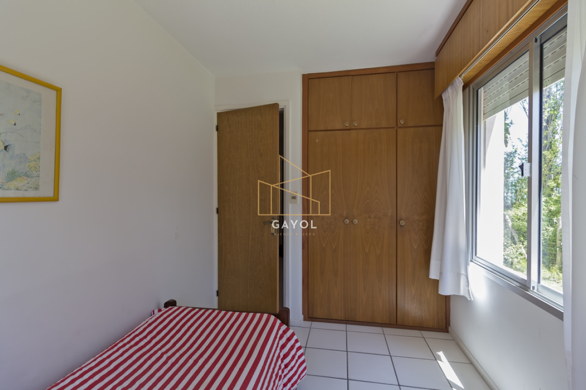 Apartamento ID.625 - Apartamento en venta en Mansa Punta del Este, 3 dormitorios, 2 baños