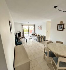 Venta departamento en playa mansa, 3 dormitorios, parrillero propio