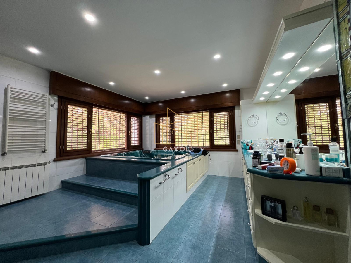 Casa ID.436 - Venta de Casa 8 DORMITORIOS en Solanas