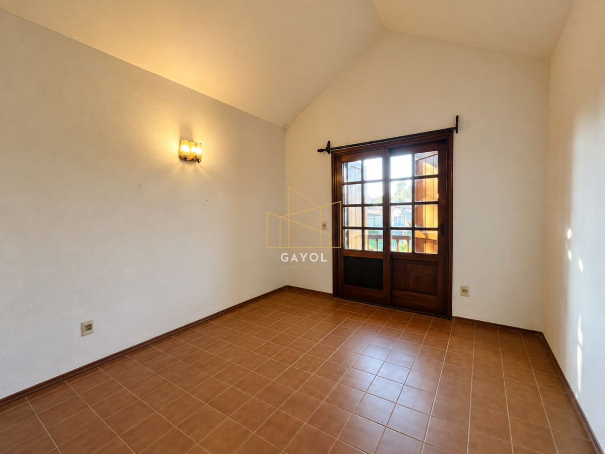 Casa ID.1430 - Excelente oportunidad en Playa Mansa