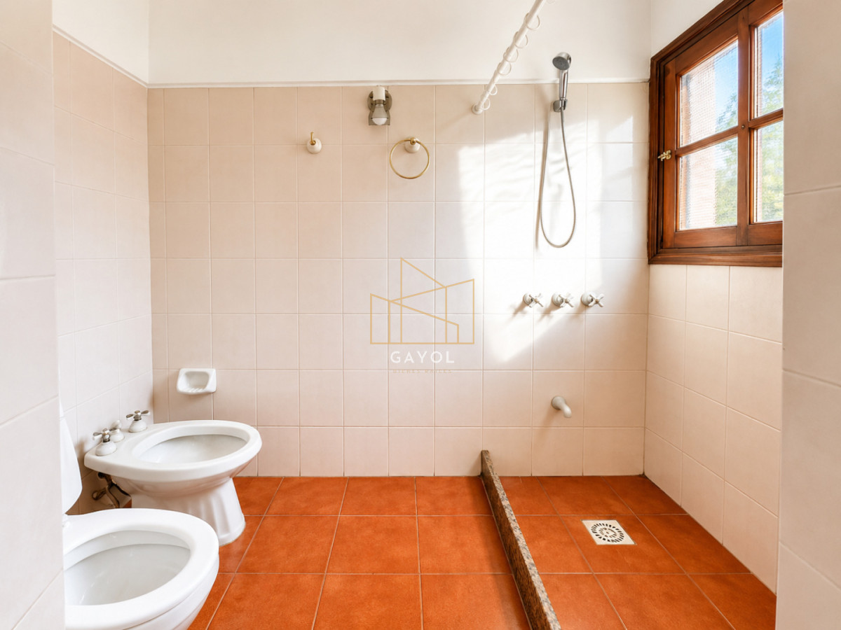 Casa ID.1430 - Excelente oportunidad en Playa Mansa