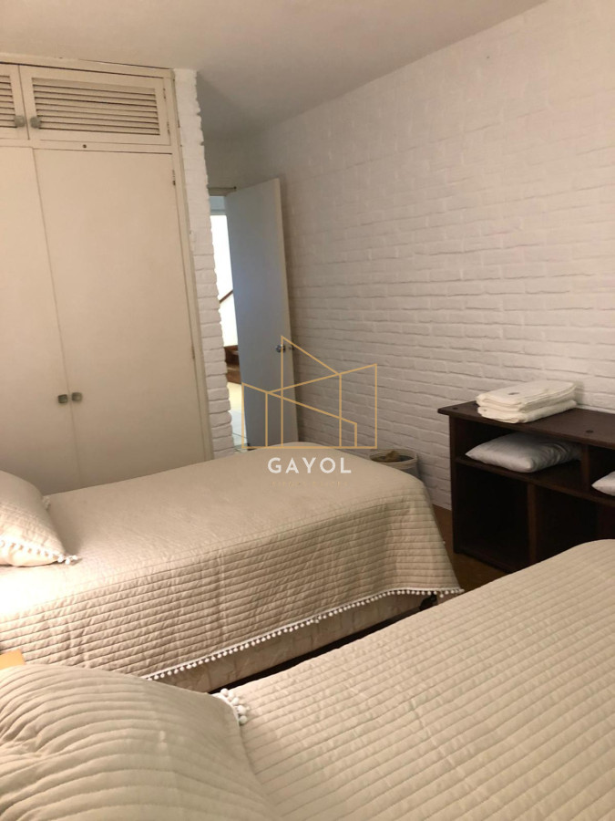 Casa ID.450 - Casa en alquier de temporada, playa mansa - 4 dormitorios