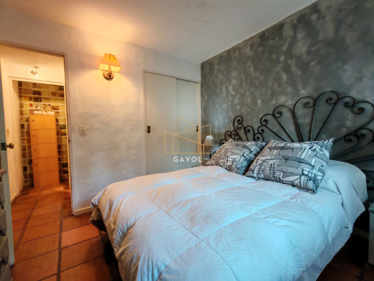 Casa ID.655 - Casa en venta reciclada, con amplio jardin con piscina 