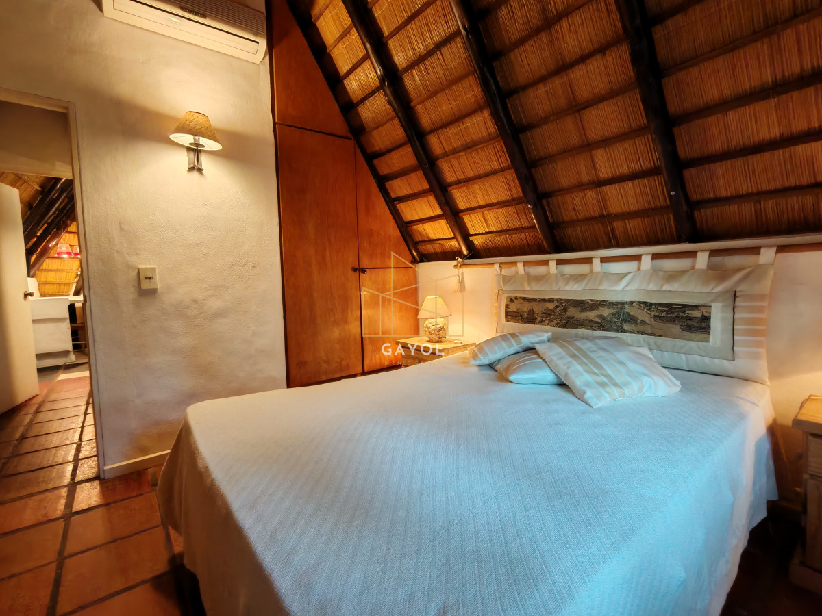 Casa ID.655 - Casa en venta reciclada, con amplio jardin con piscina 