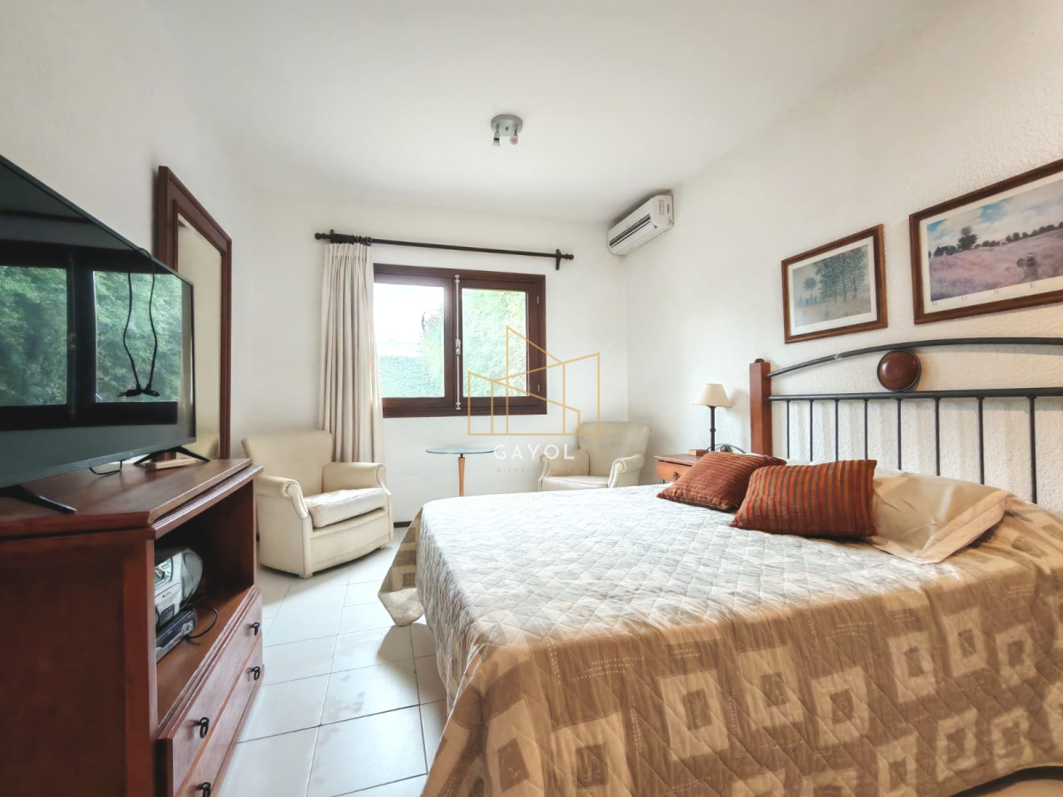 Casa ID.892 - Casa en alquiler con capacidad para 8 personas con buen jardin