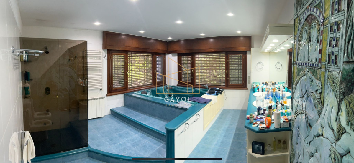 Casa ID.436 - Venta de Casa 8 DORMITORIOS en Solanas