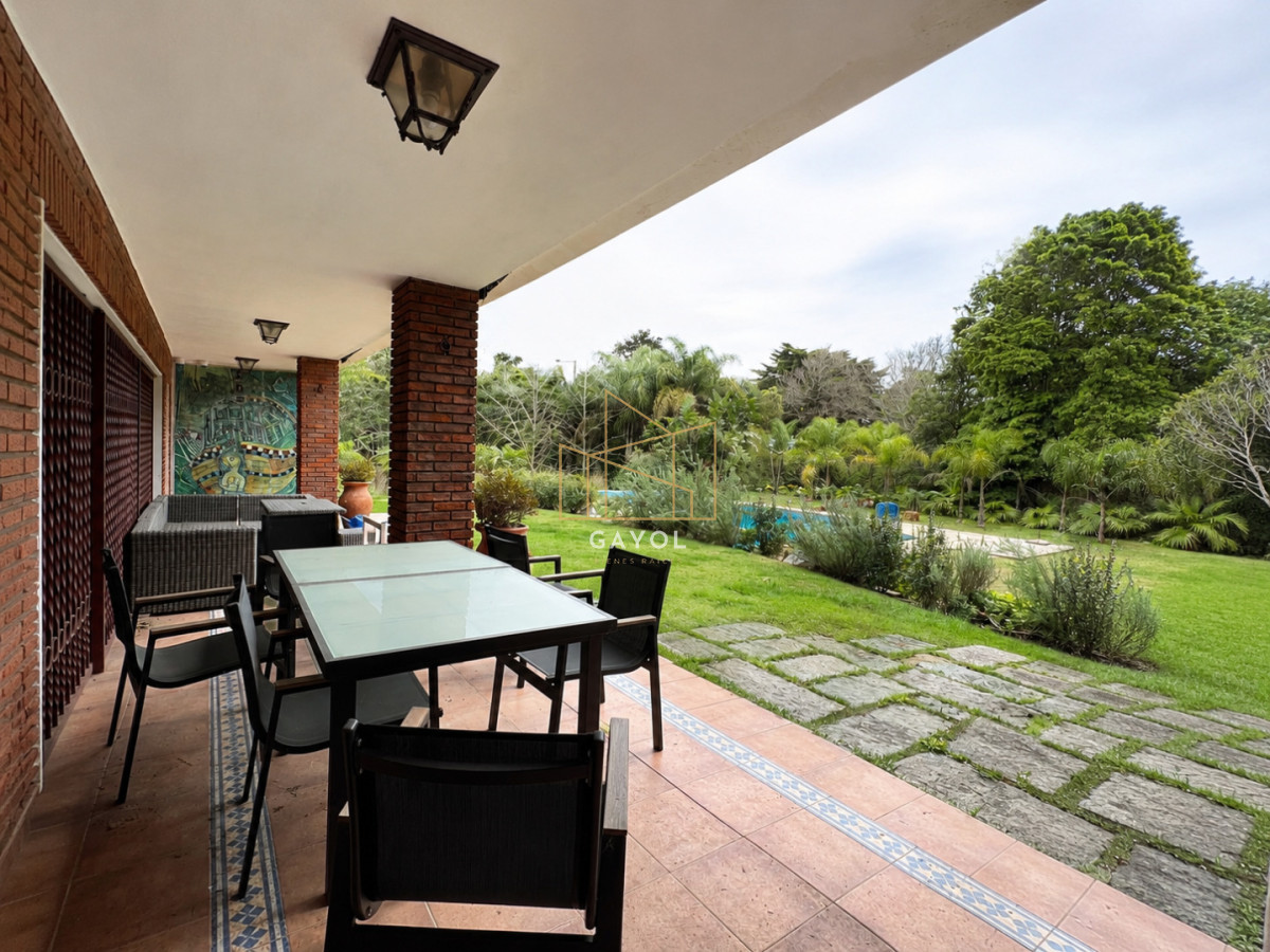 Casa ID.436 - Venta de Casa 8 DORMITORIOS en Solanas