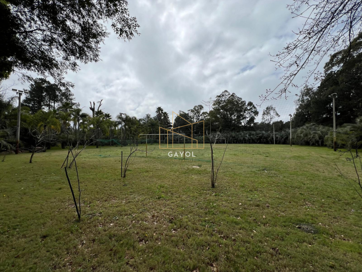 Casa ID.436 - Venta de Casa 8 DORMITORIOS en Solanas
