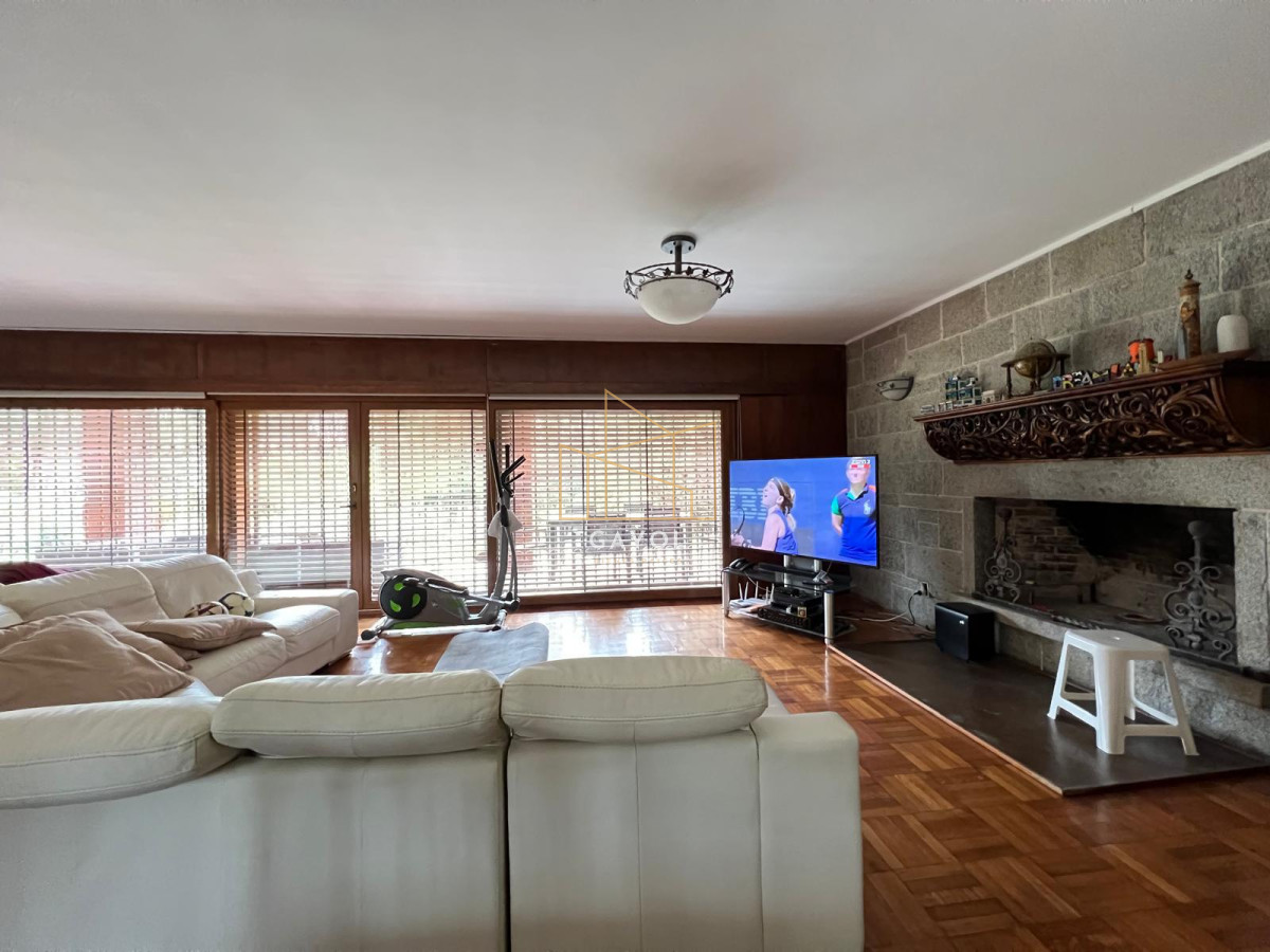 Casa ID.436 - Venta de Casa 8 DORMITORIOS en Solanas