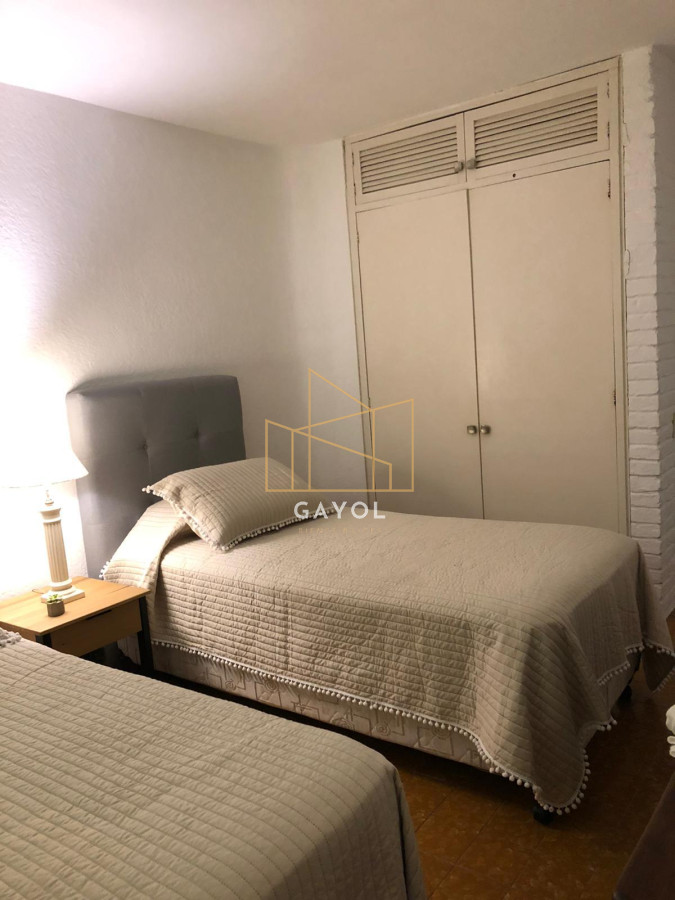 Casa ID.450 - Casa en alquier de temporada, playa mansa - 4 dormitorios