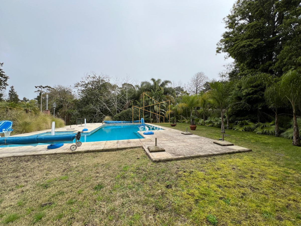 Casa ID.436 - Venta de Casa 8 DORMITORIOS en Solanas