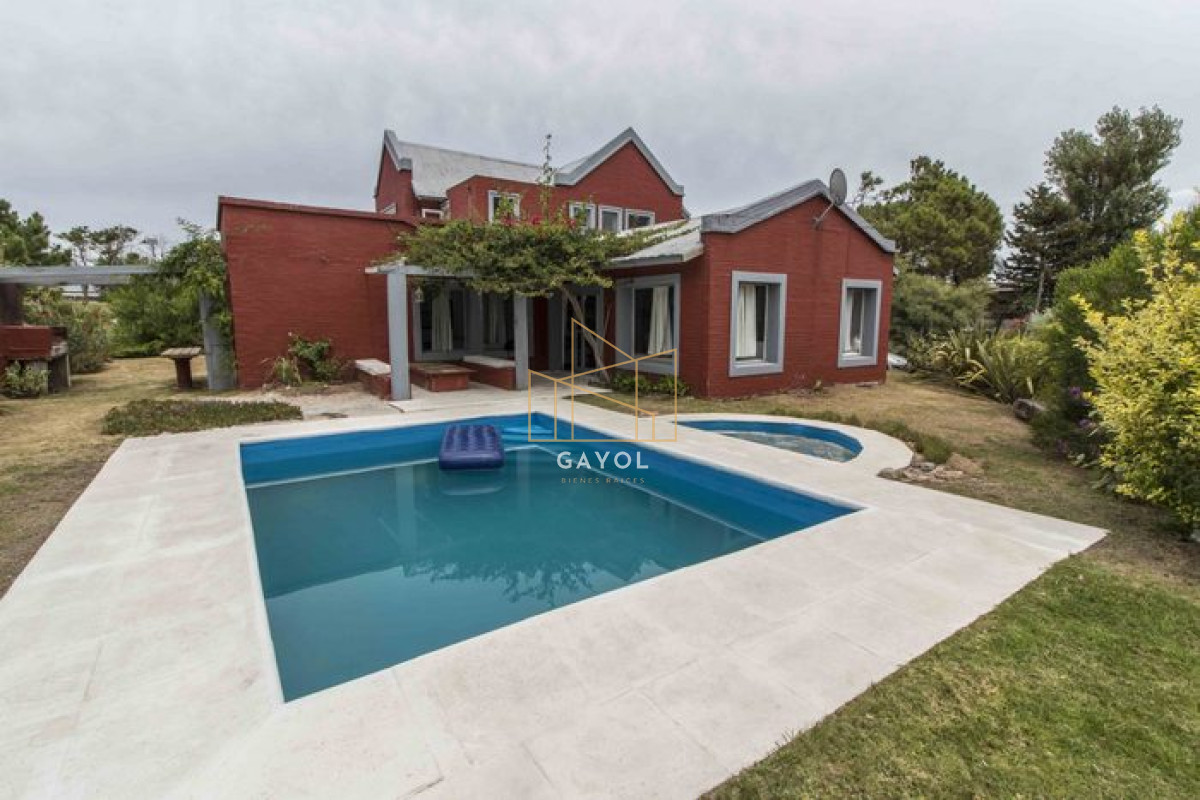 Casa ID.383 - Casa en la Barra - 5 dormitorios