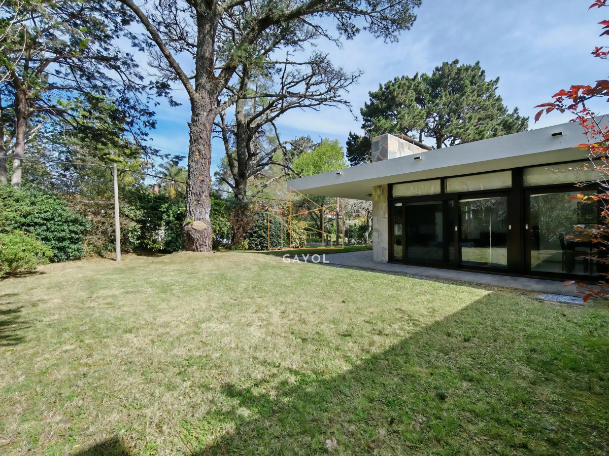 Casa ID.892 - Casa en alquiler con capacidad para 8 personas con buen jardin