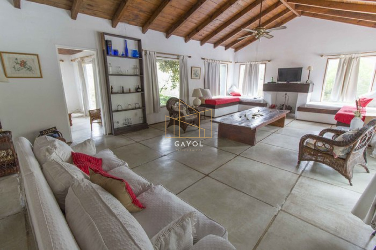 Casa ID.383 - Casa en la Barra - 5 dormitorios