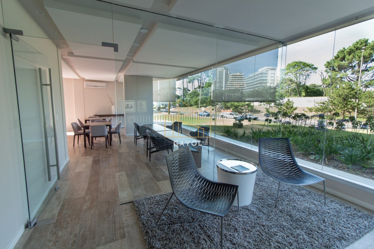 Apartamento ID.21 - Apartamento en alquiler en Edificio Gala Vista Av. Roosevelt Punta del Este, 1 dormitorio, 1 baños