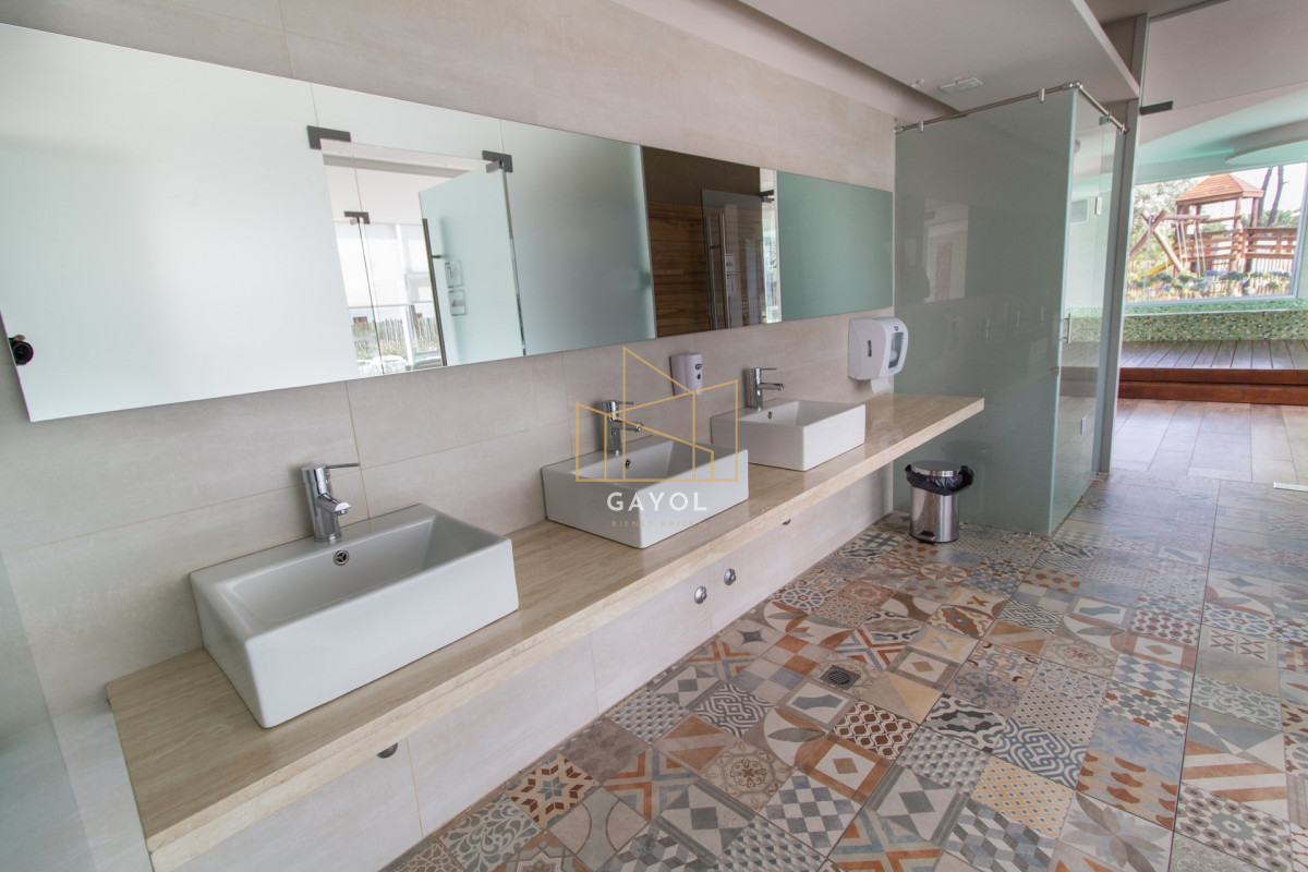 Apartamento ID.21 - Apartamento en alquiler en Edificio Gala Vista Av. Roosevelt Punta del Este, 1 dormitorio, 1 baños