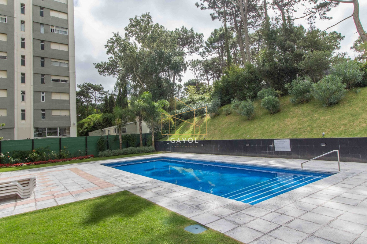 Apartamento ID.1191 - Piso alto con vista al mar en torre con amenities