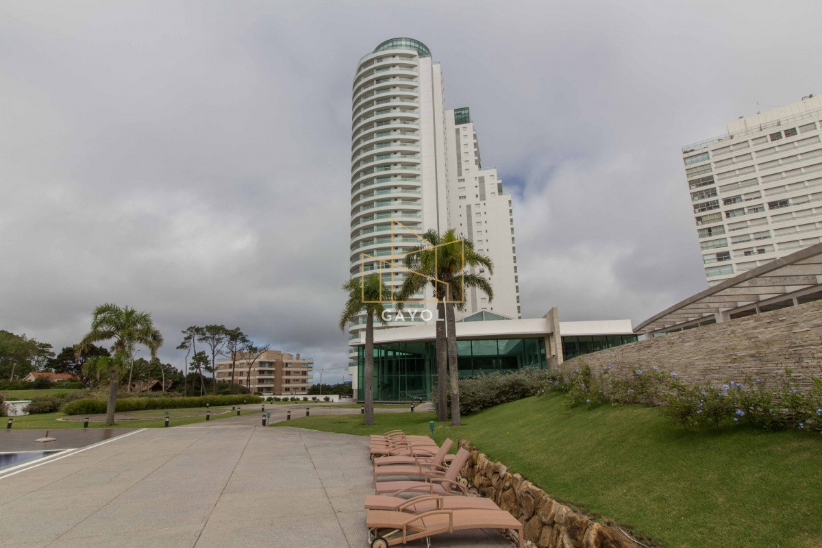 Apartamento ID.1328 - Torre Aquarela con vista al mar frente a la playa