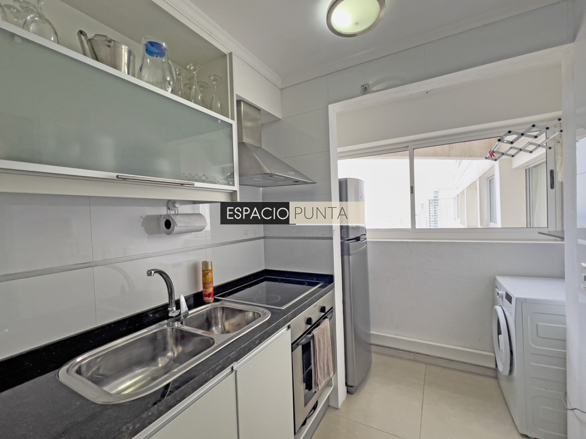 Apartamento ID.1482 - Apartamento en venta y alquiler en Mansa Punta del Este, 2 dormitorios, 3 baños