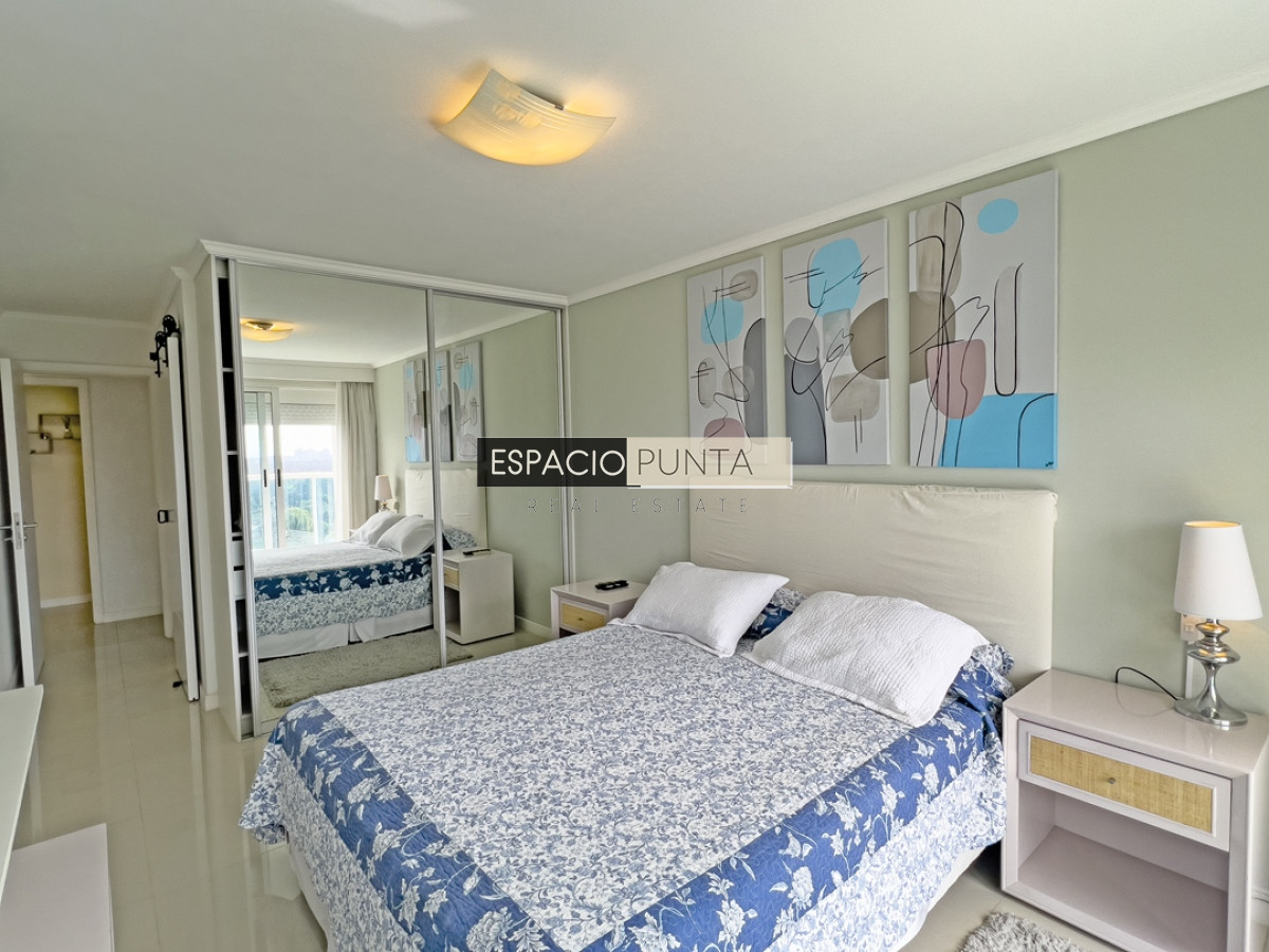 Apartamento ID.1482 - Apartamento en venta y alquiler en Mansa Punta del Este, 2 dormitorios, 3 baños
